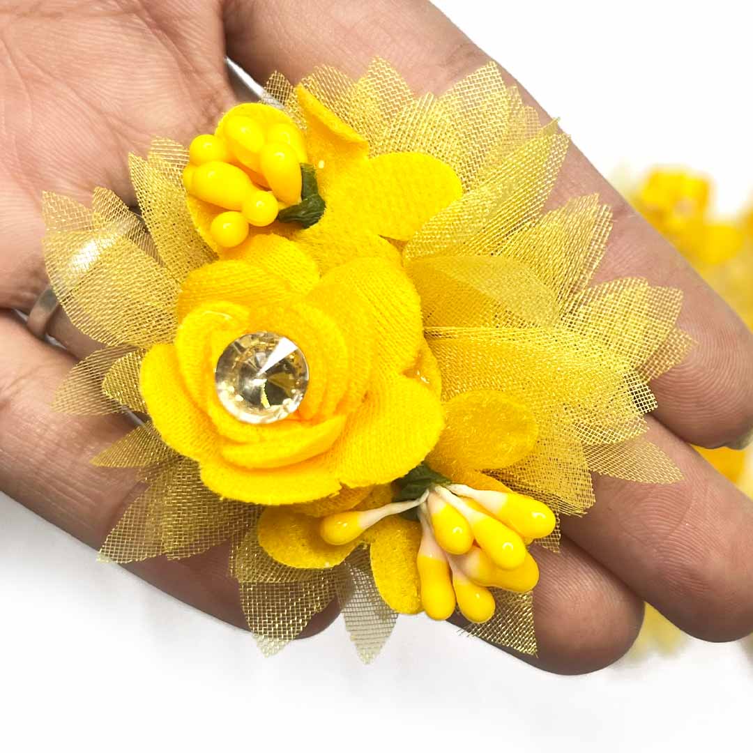 Yellow Color Tissue With Matching Pollen Flower Set Of 6