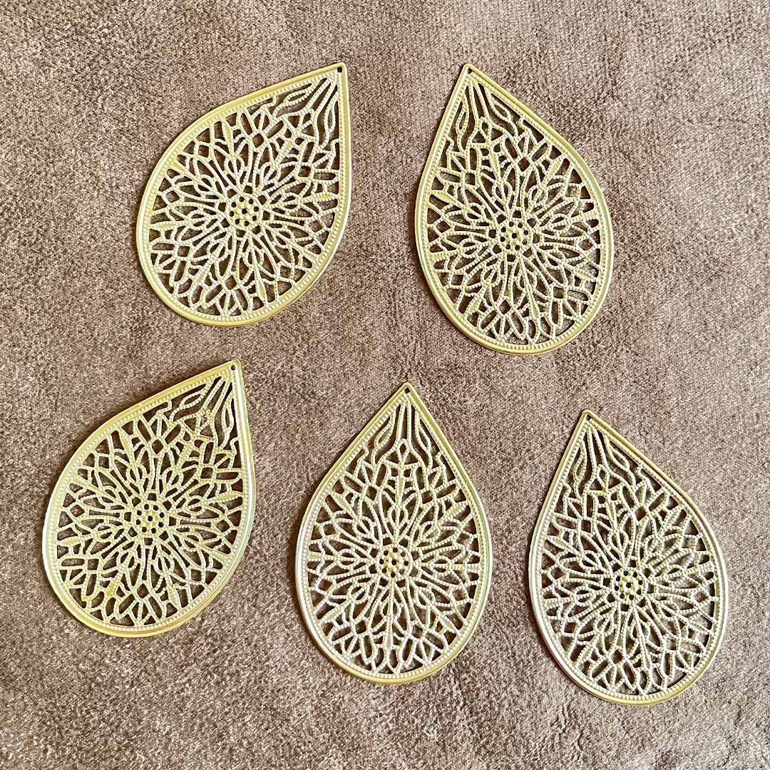 Lotus Leaf Full Cutwork Golden Patra Pack Of 20