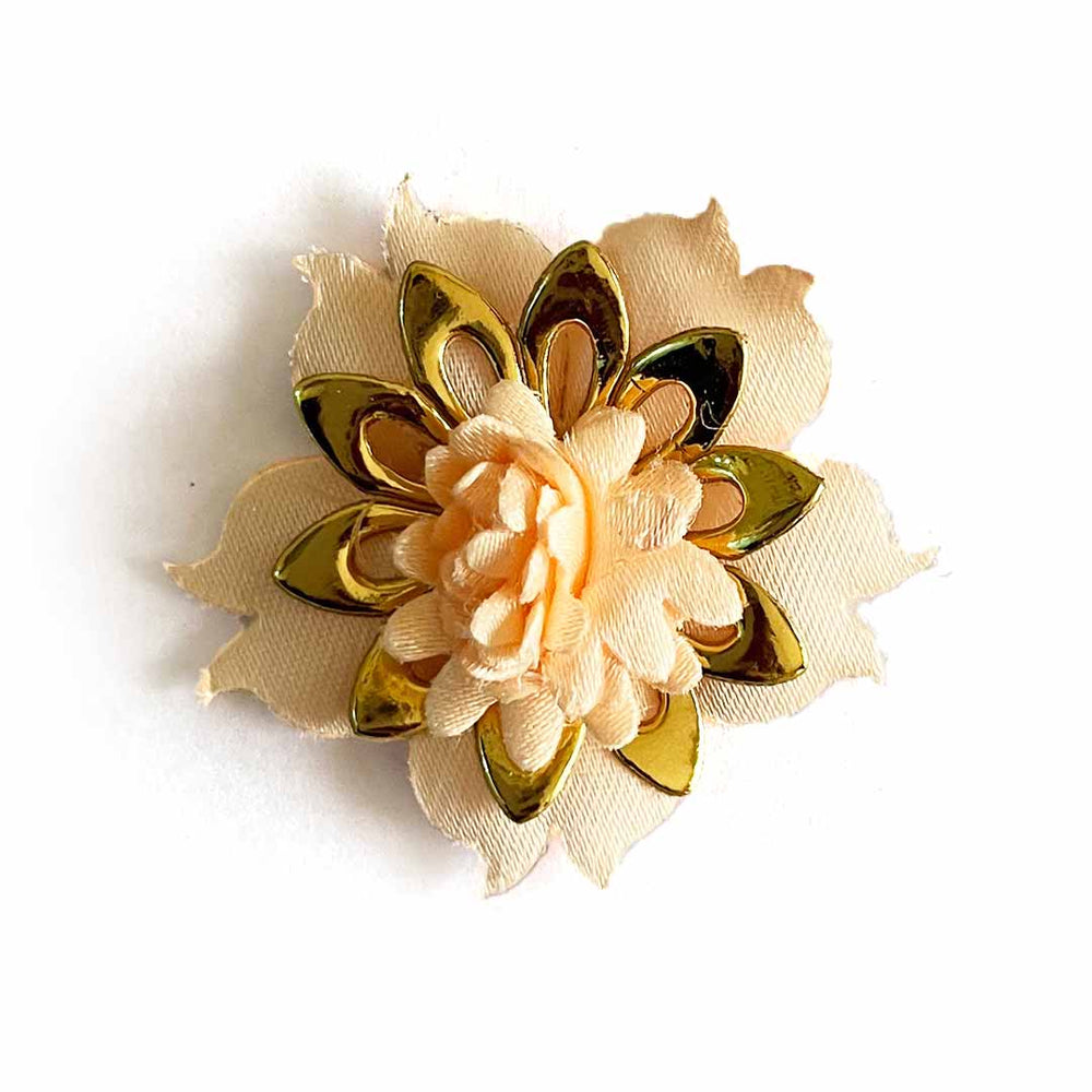 Light Flower Satin Flower | Satin Fabric Flower | Plastic Flower Bunches | Artificial Flower Stems | Realistic Faux Bouquets | Decorative Silk Flowers | Lifelike Floral Bunches | Non-Real Flower Arrangements | Ornamental Artificial Blooms | Faux Botanical Collections | Synthetic Bloom Bouquets | Decorative Floral Clusters | Artificial Flower Assemblies