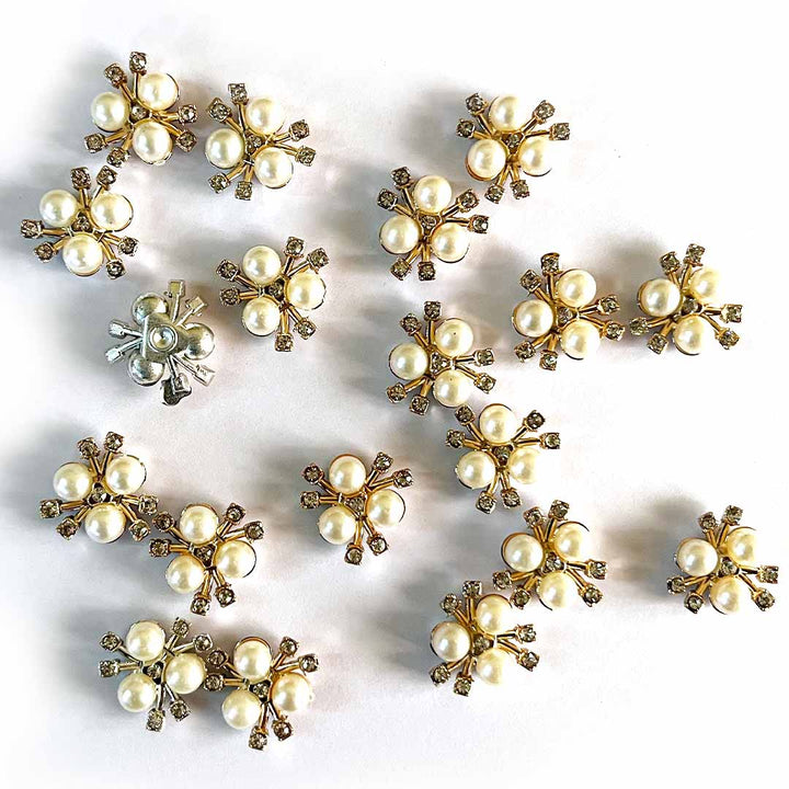 Flower with rhinestones | Pearls embellishment | Jewelry & Brooch Making | Jewellery | Beads Jewellery | Art | Craft | Decoration Items For Women | Women | Gold Jewellry | Beads Jewellry | Pearl Beads | Rhine Stone | Lehnga | Gown | Dupatta | Saree | Decorative Essentials | Adikala | Adikala Craft Store