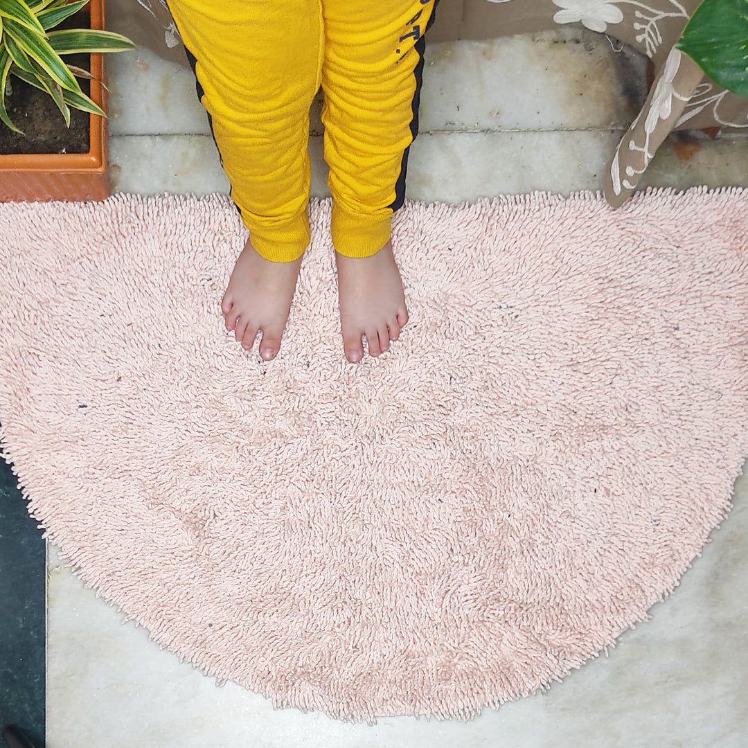 Light Peach Semi Circle Twisted soft cord floor mat