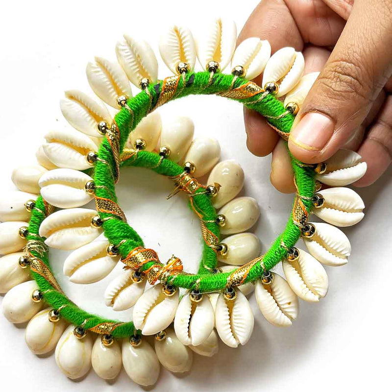 Diy Cowrie shell Bracelet|How to make a bracelet with cowrie shells  @craftysapnaa - YouTube